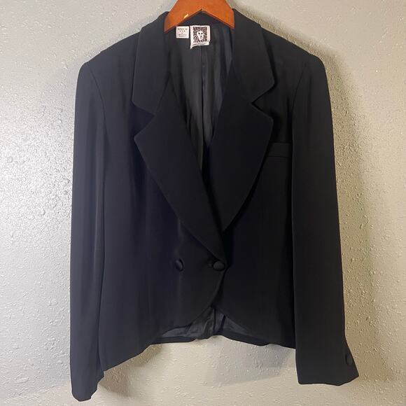 Anne Klein Jackets & Blazers - Anne Klein Women’s Suit Jacket Blazer Black sz 10 vtg feminine ptp 20.5 office